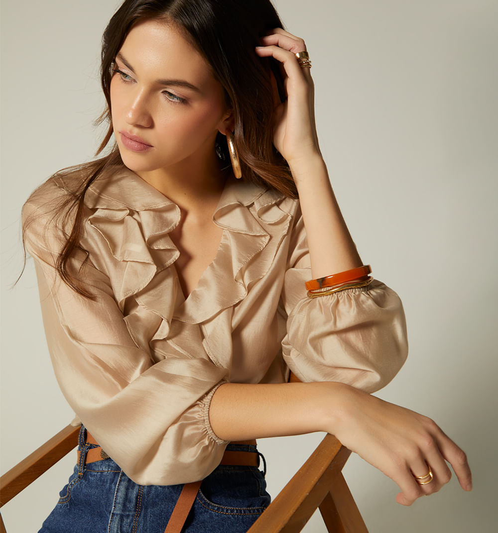 Blusa Manga Larga Gorguera En Escote