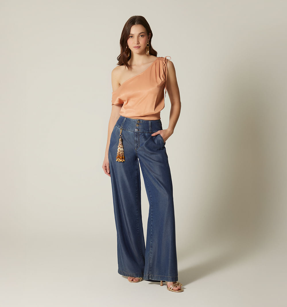 Blusa Escote Bandeja