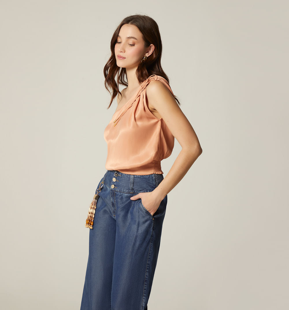 Blusa Escote Bandeja