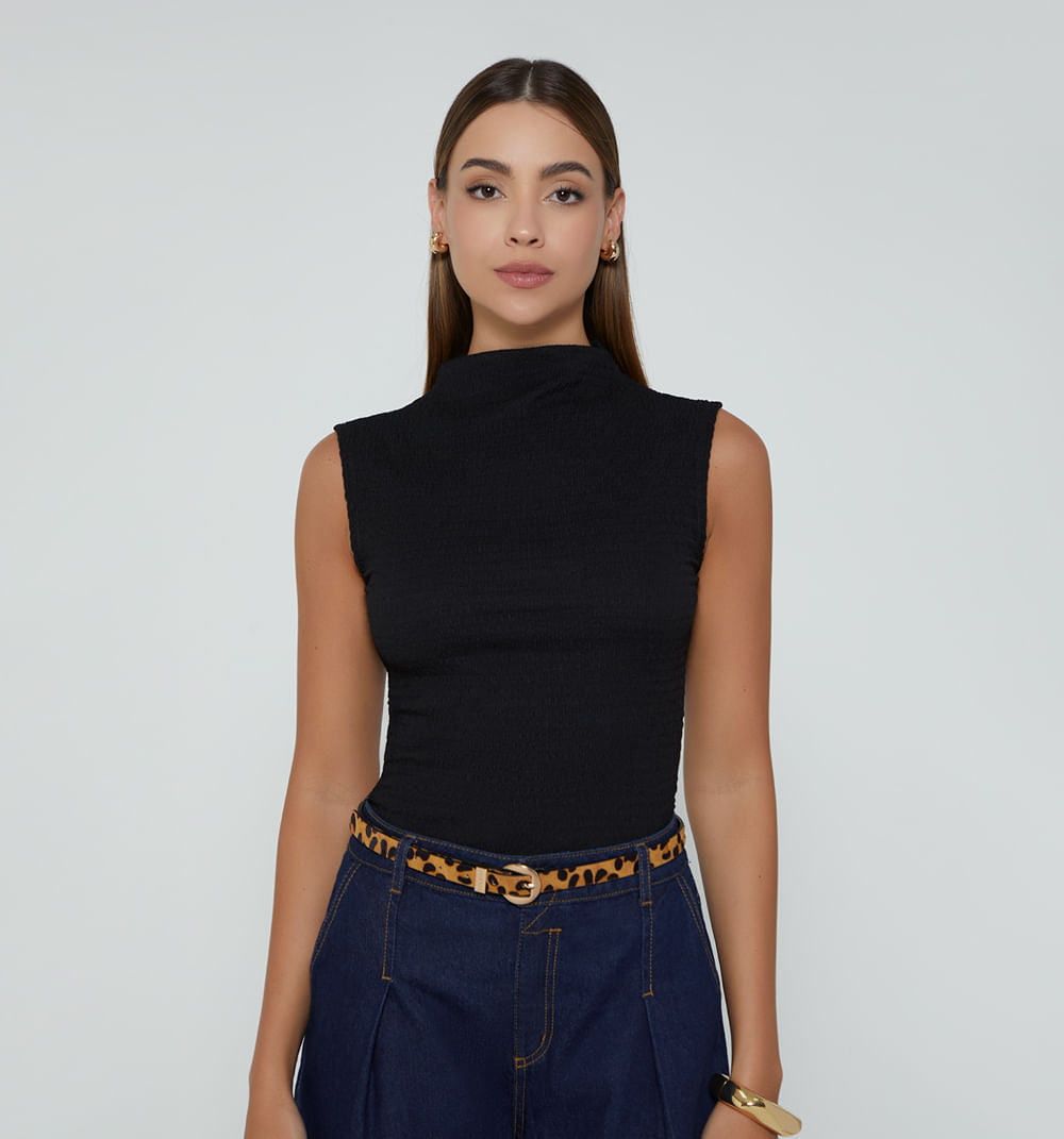 Blusa Manga Rodada Cuello Alto Seguido