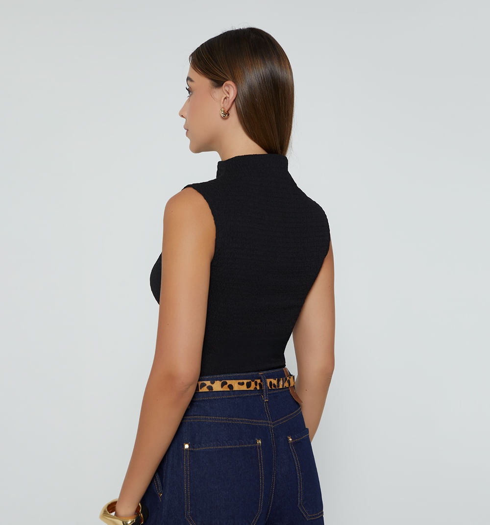 Blusa Manga Rodada Cuello Alto Seguido