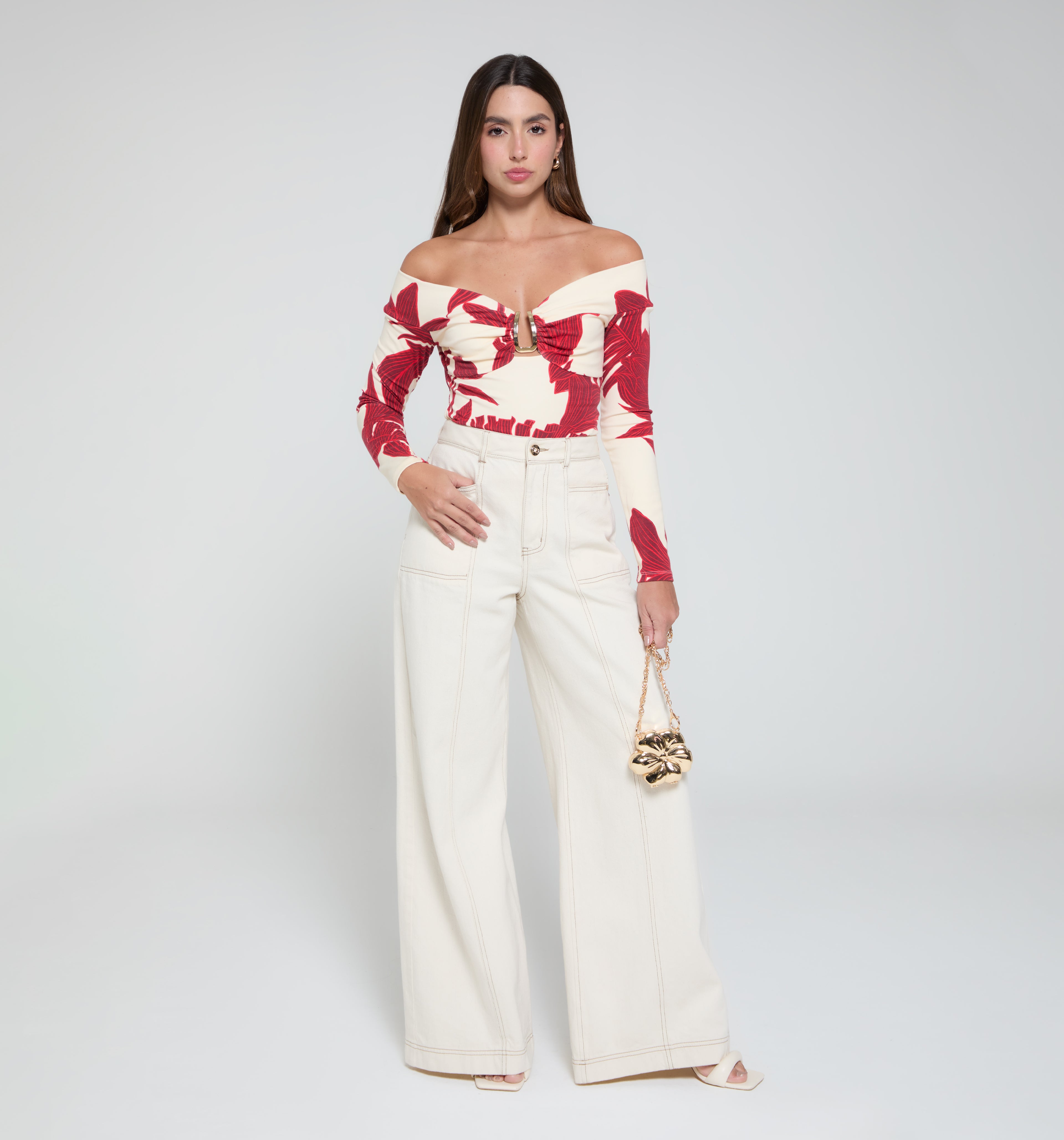 Blusa Escote Bandeja Con Insumo
