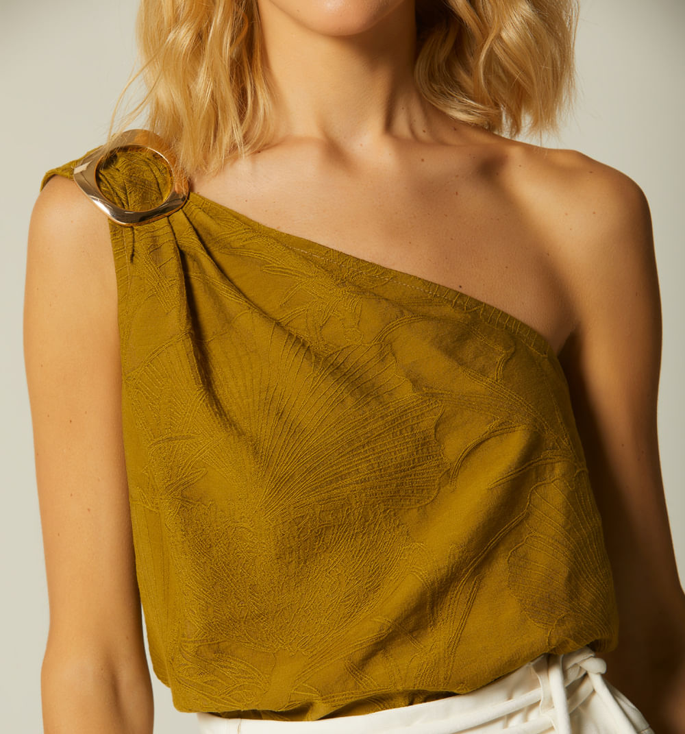 Blusa Solo Hombro Con Insumo