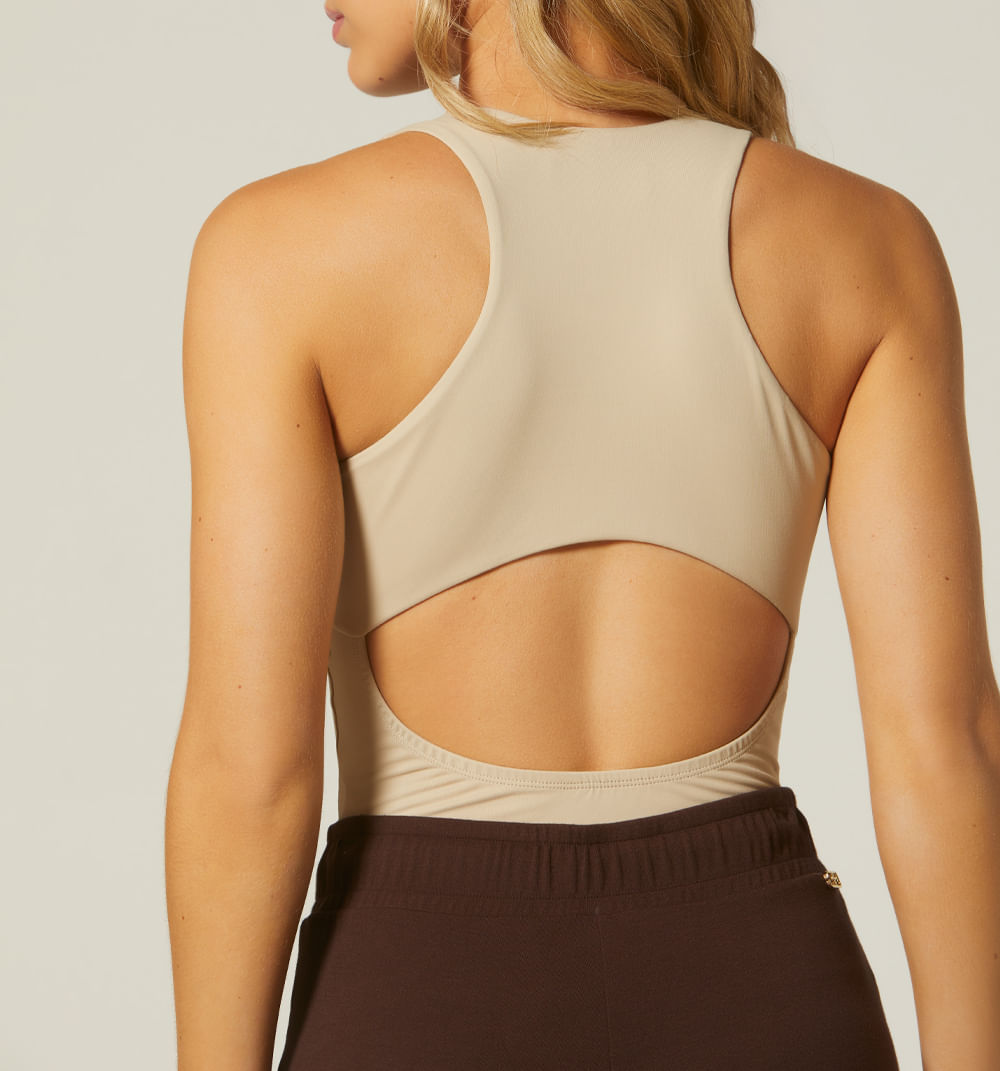 Body Sisa Con Cutout
