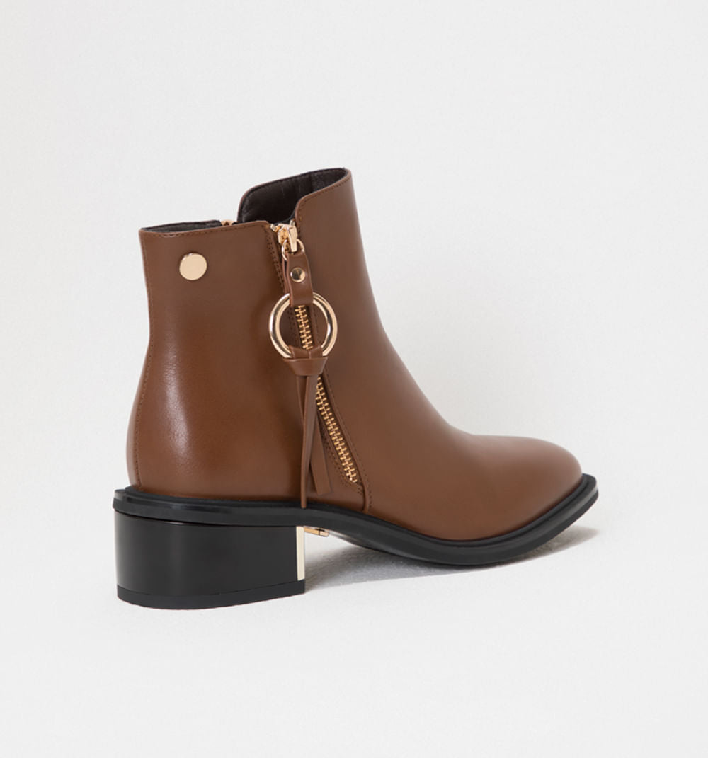 Botin Con Herraje Decorativo S085016