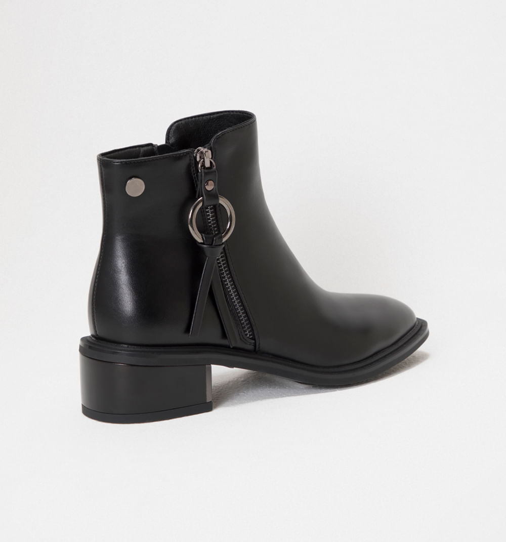 Botin Con Herraje Decorativo S085016