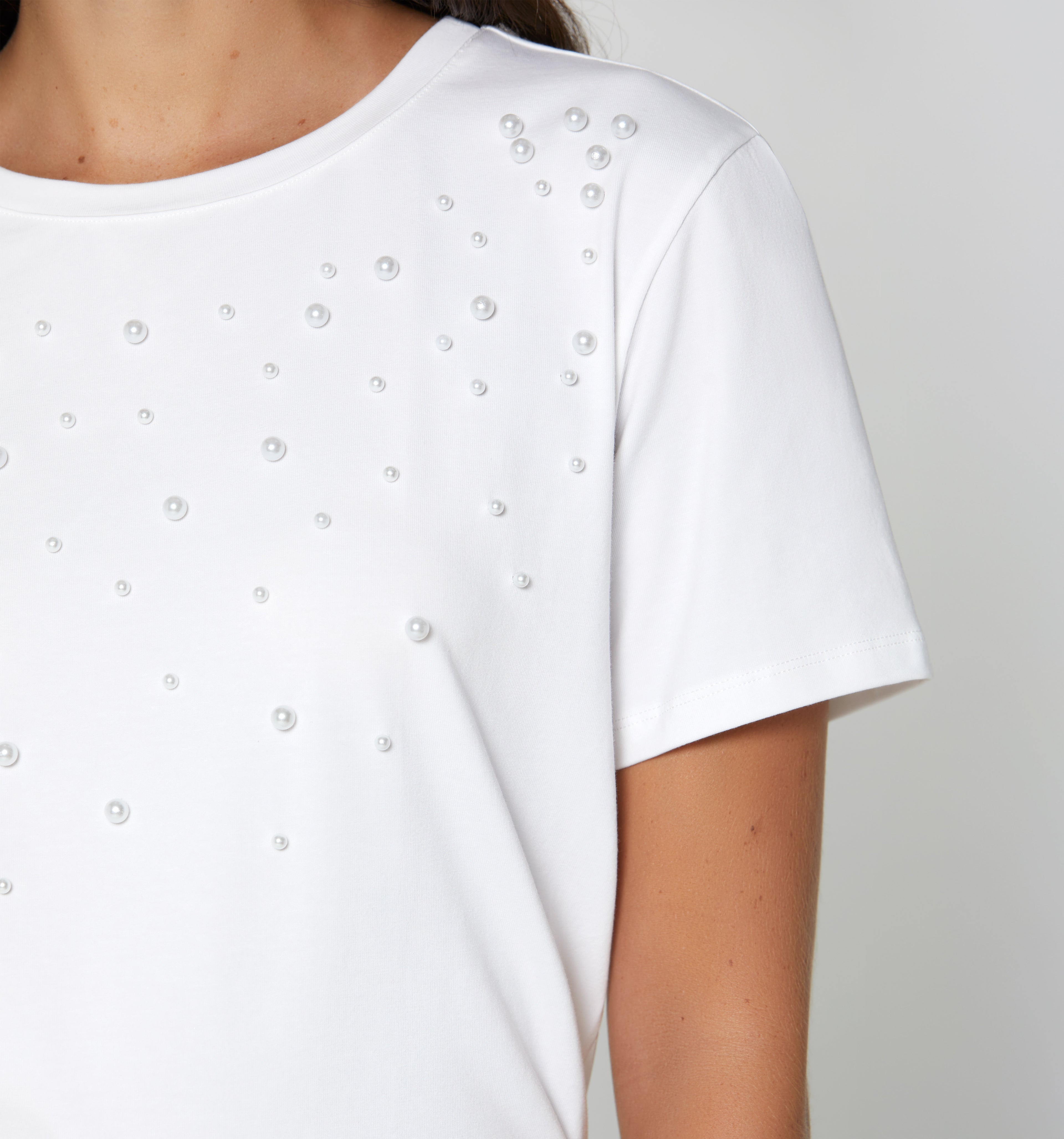 Camiseta Manga Corta Con Perlas