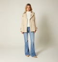 Trench Corto Con Botones