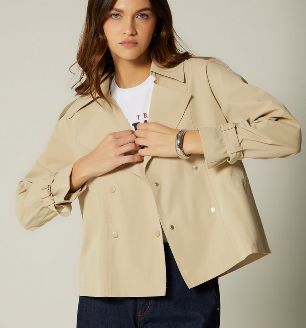 Trench Corto Con Cintura Enresortada