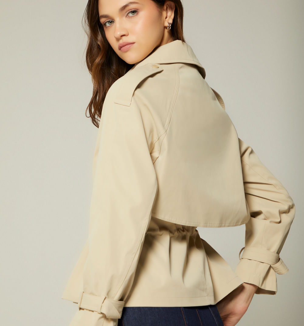 Trench Corto Con Cintura Enresortada