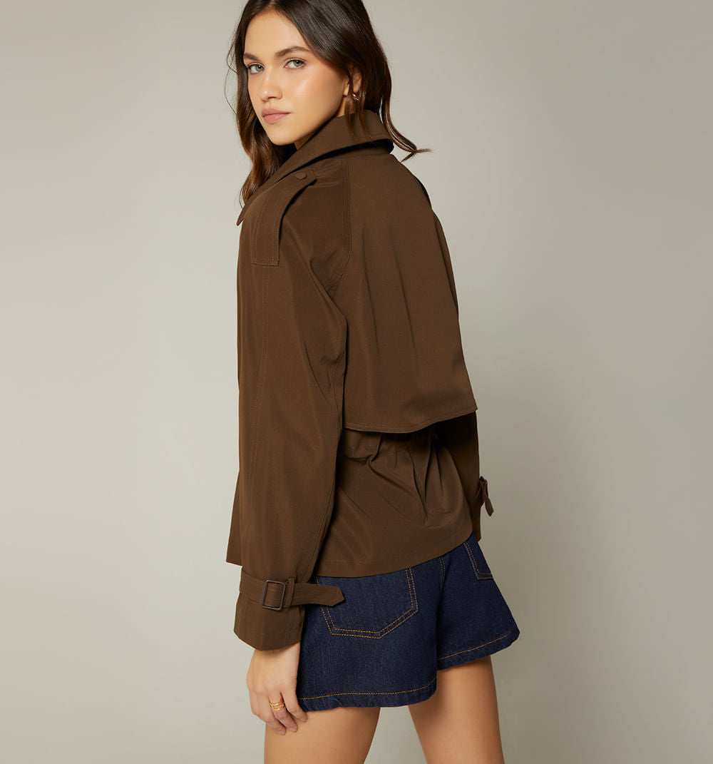 Trench Corto Con Cintura Enresortada