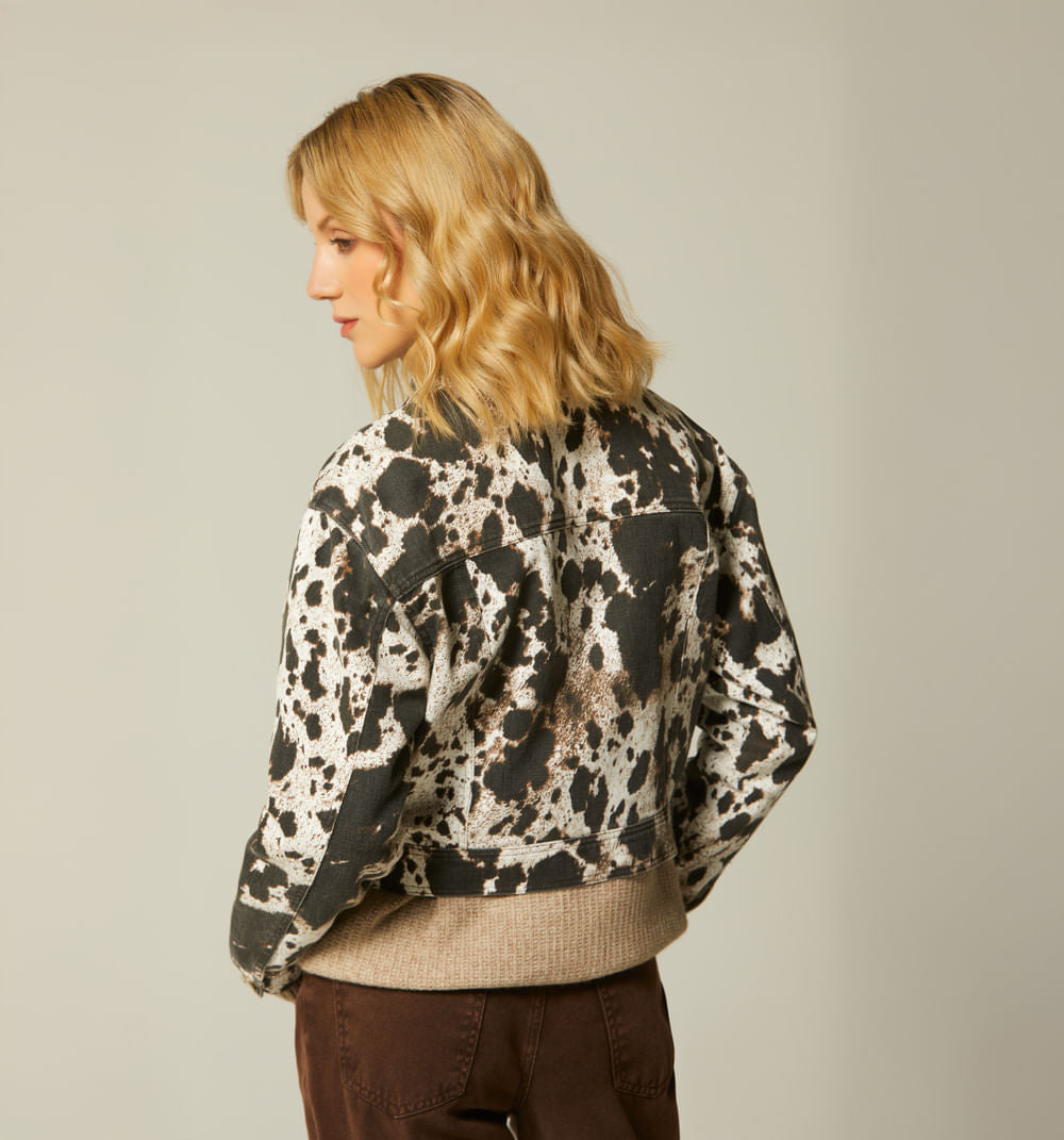 Chamarra Corta Manga Larga Animal Print