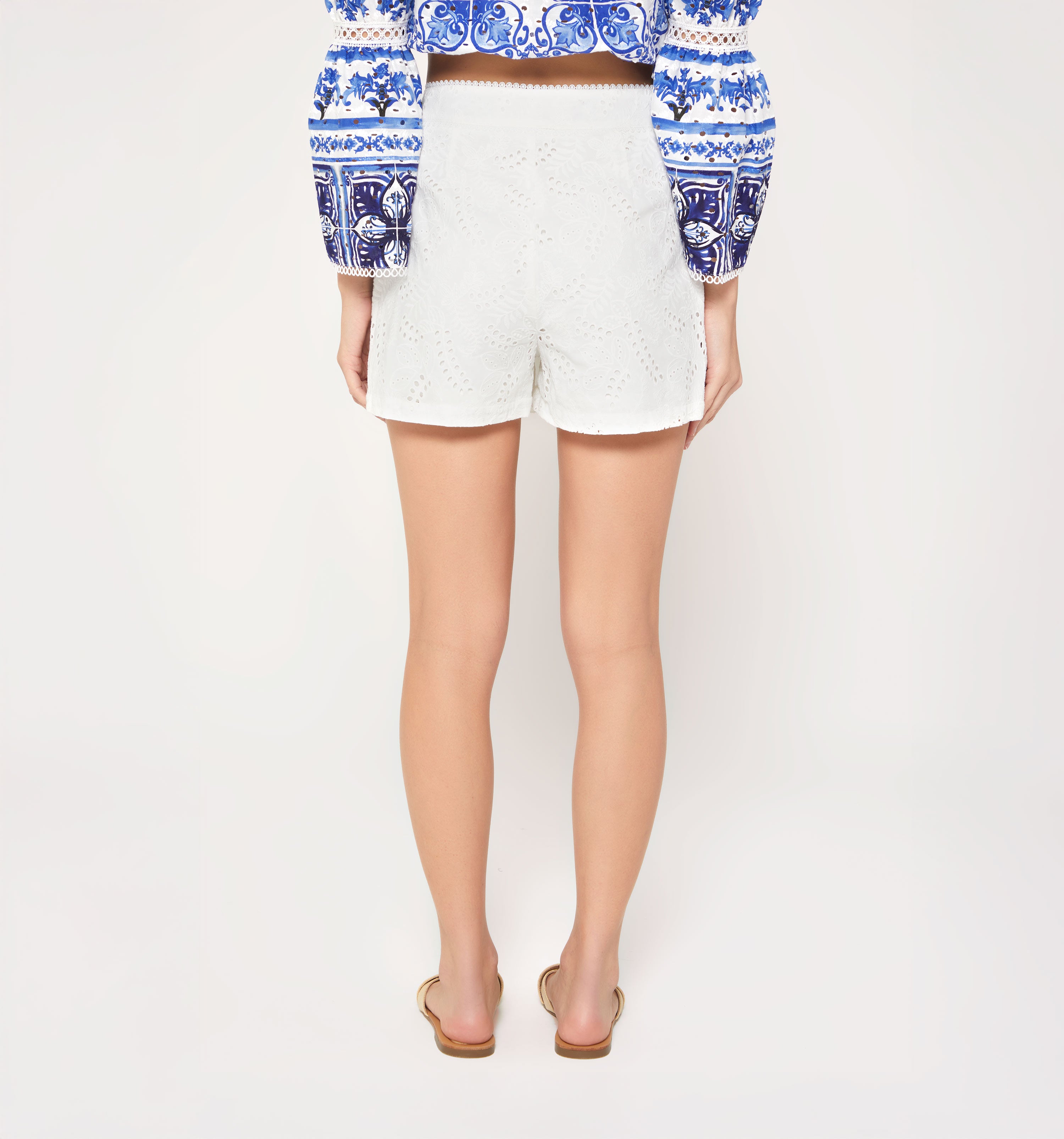 Falda Short Con Insumo