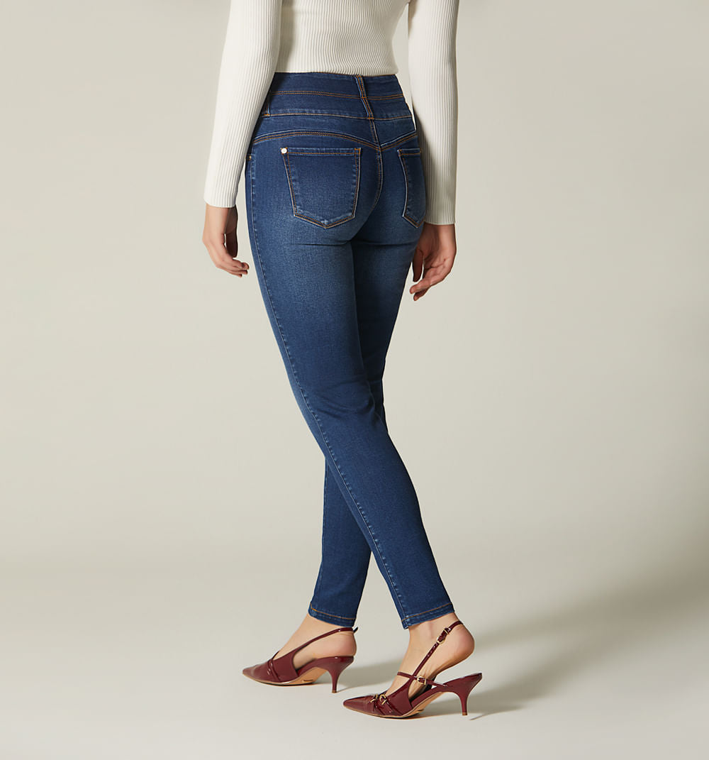 Jean Ultraslim Tiro Alto Con Borla