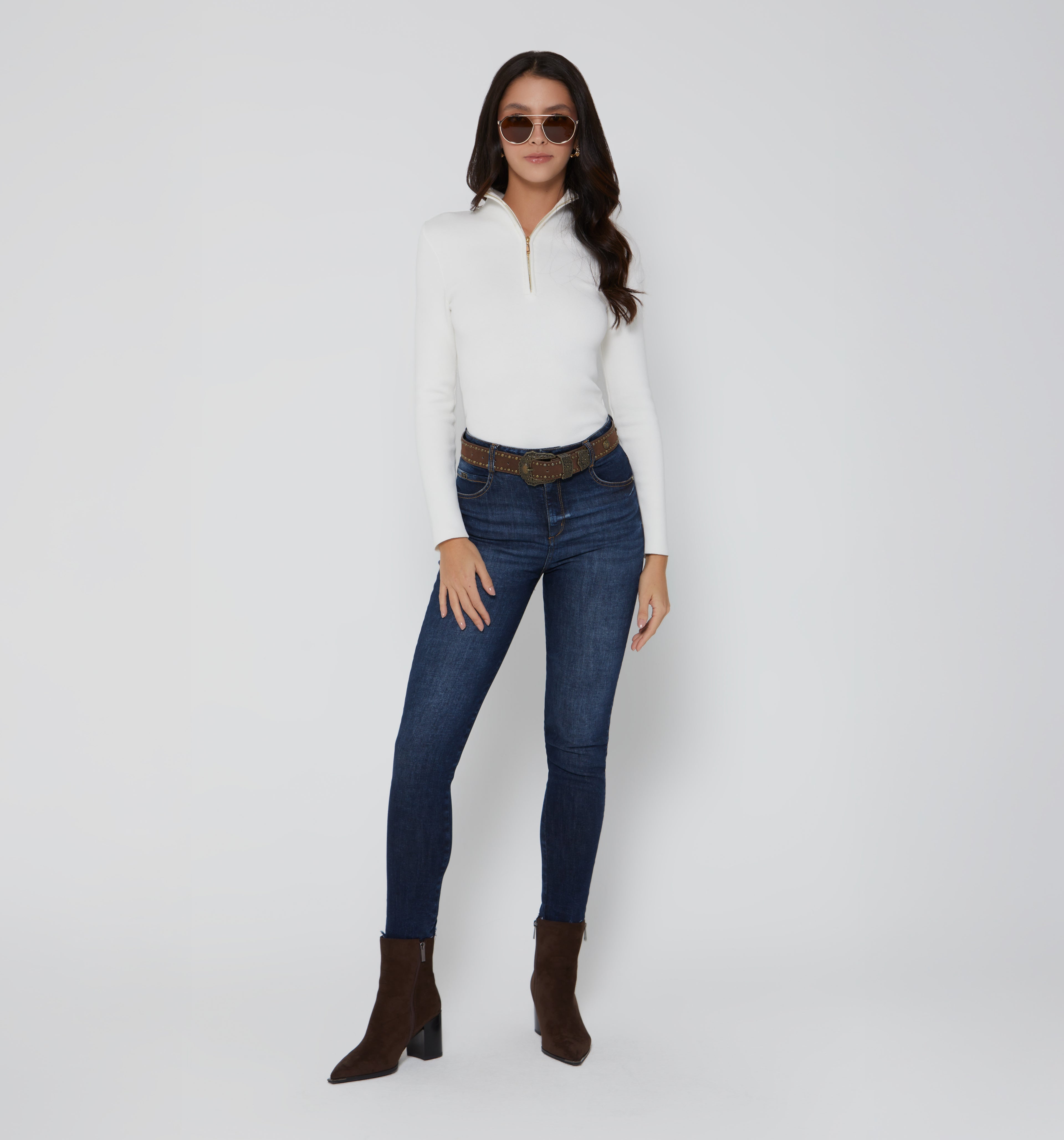 Jean Skinny Cinco Bolsillos Con Correa