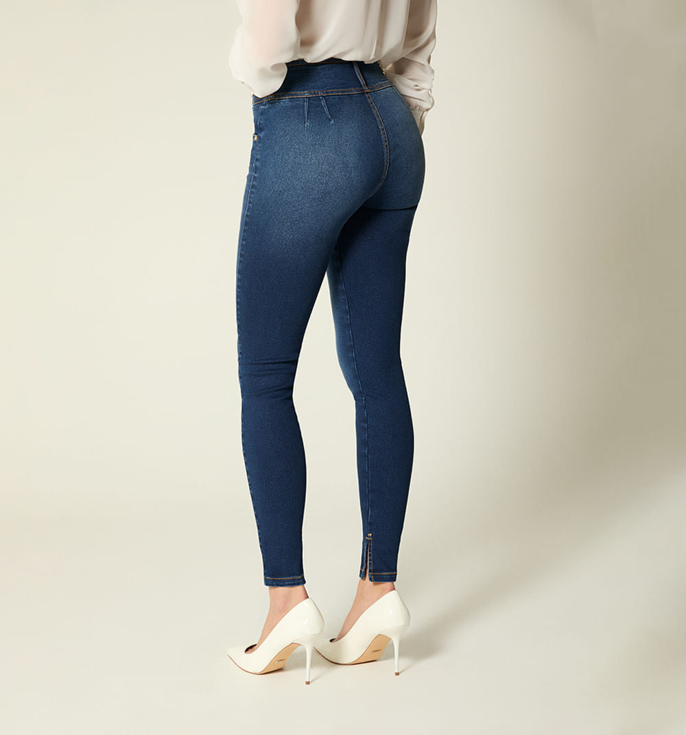 Jean Ultraslim Tiro Alto Con Herrajes