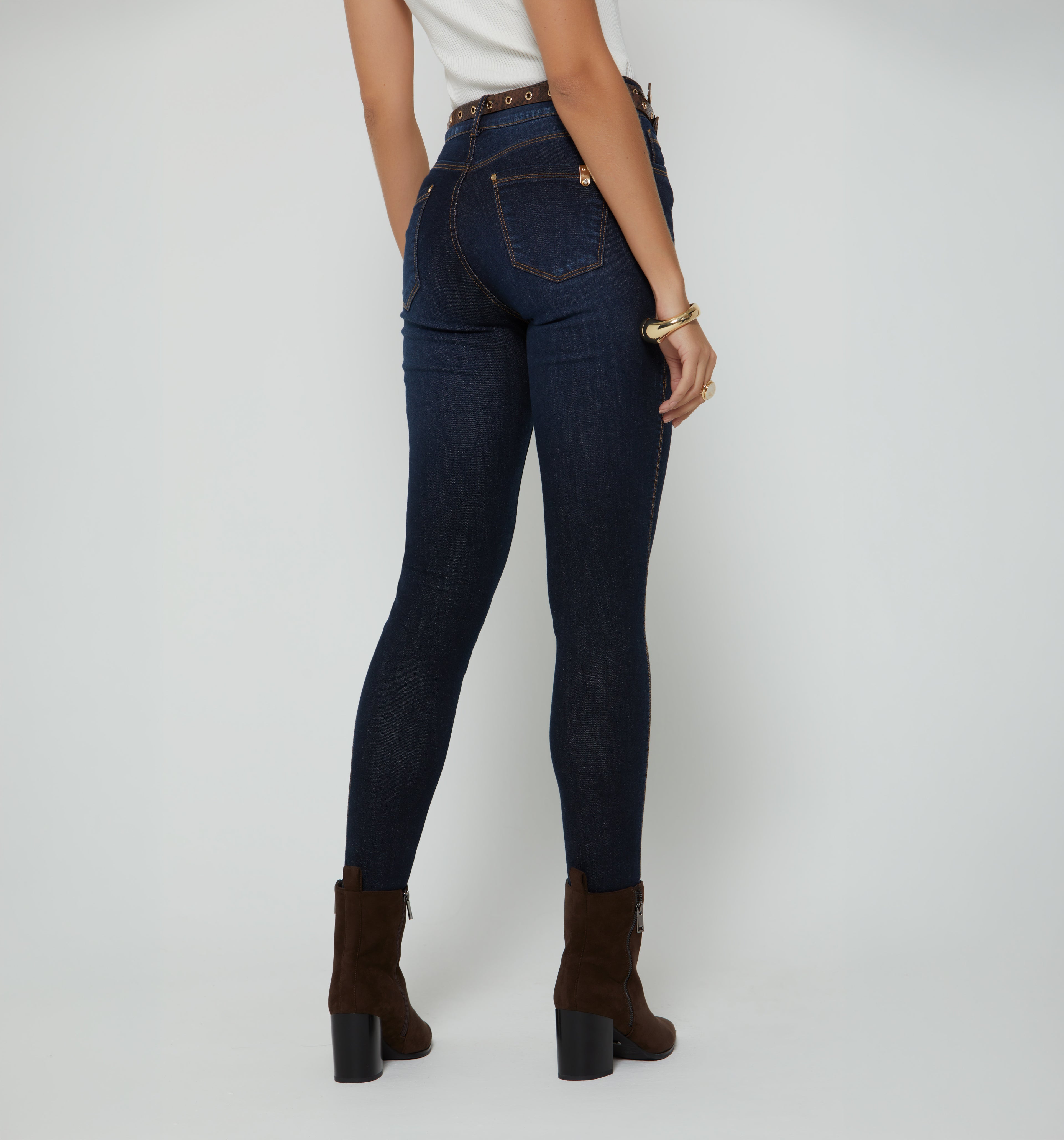 Jean Skinny Alto 5 Bolsillos Correa