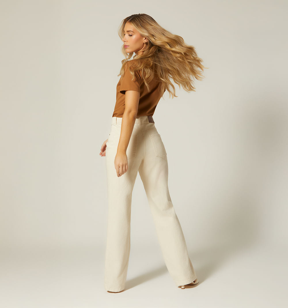 Jean Bota Recta Tiro Alto 5 Bolsillos