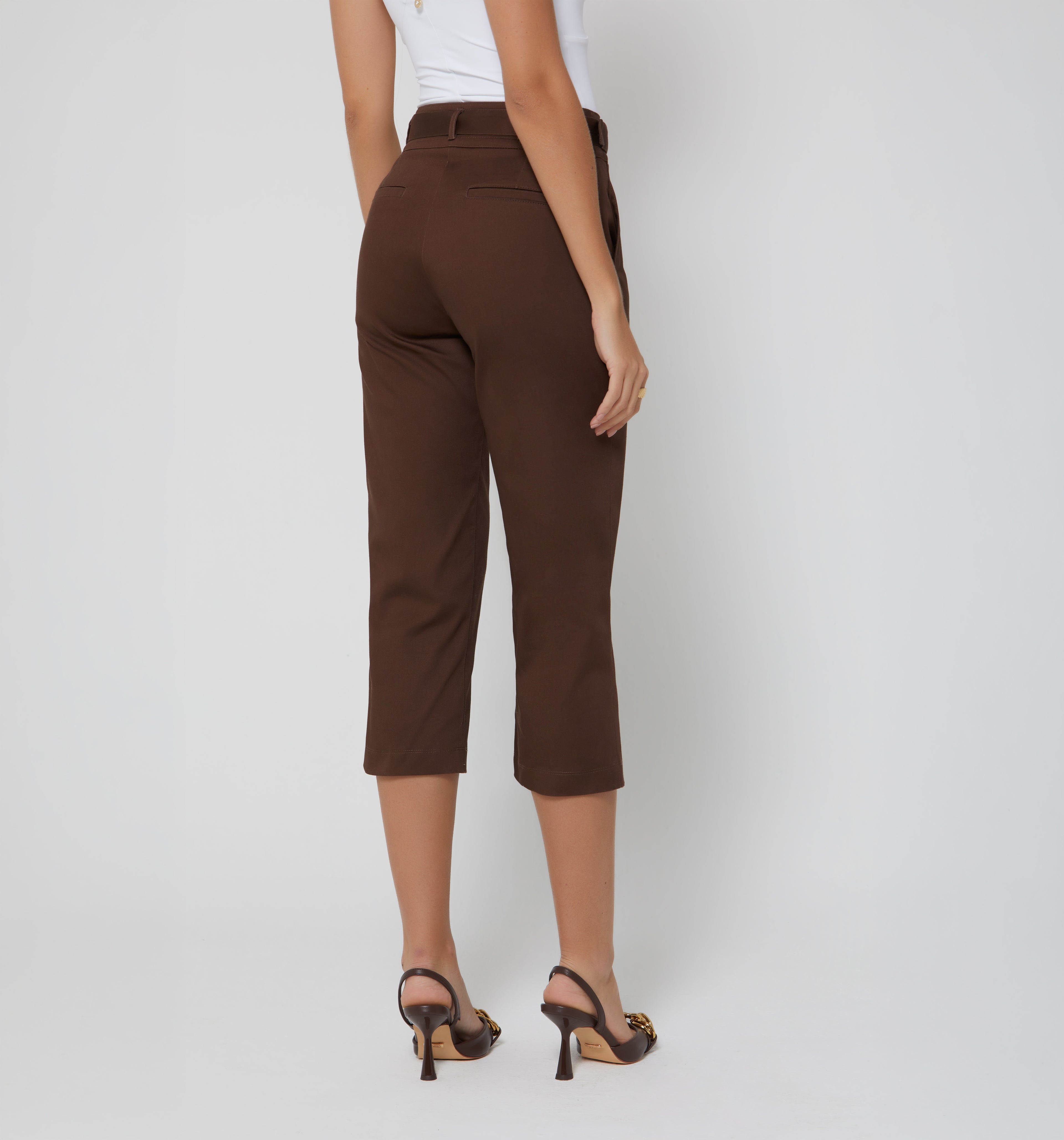 Pantalón Capri Con Cinturón