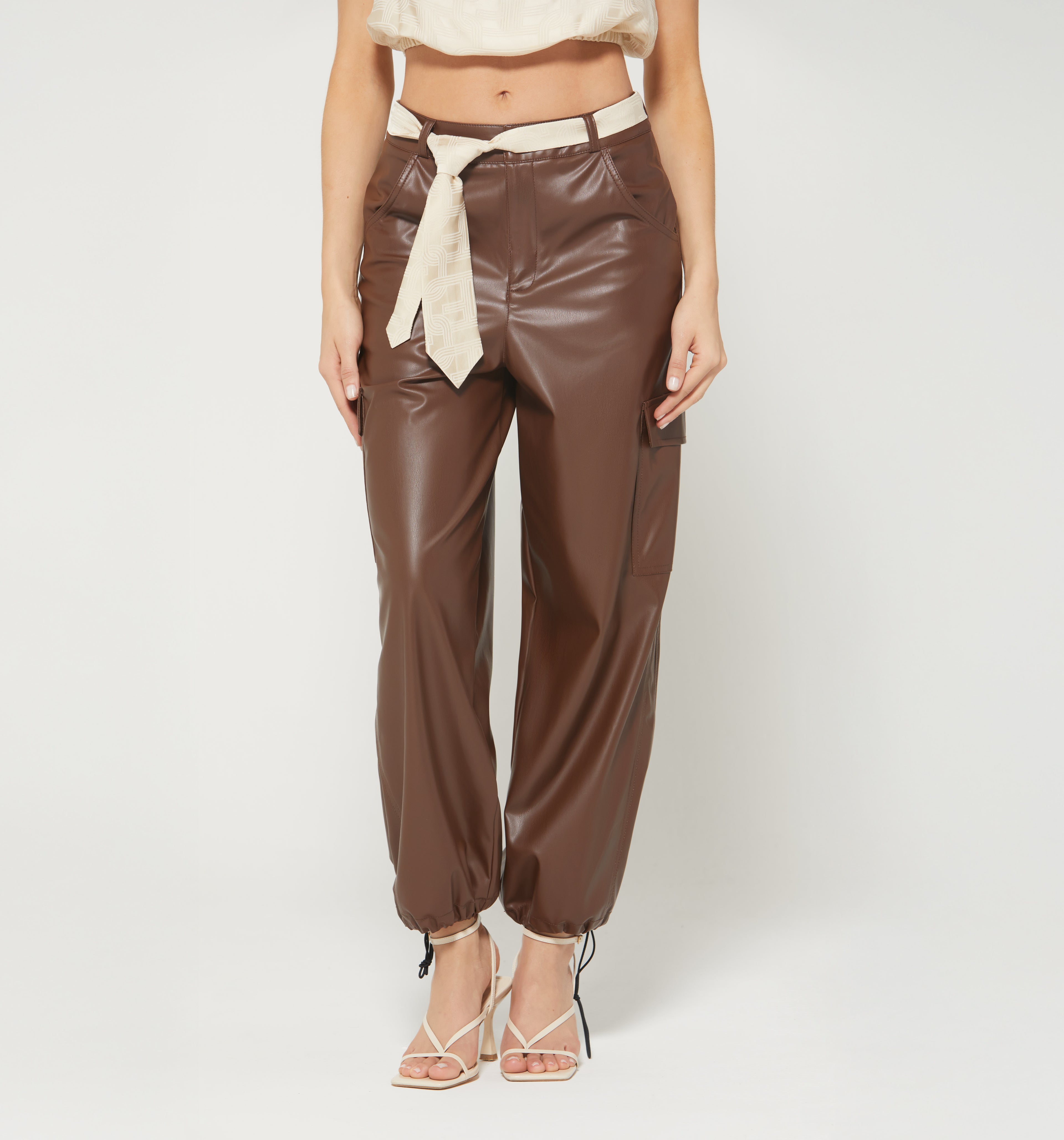 Pantalon Barrel,Bolsillos Cargo