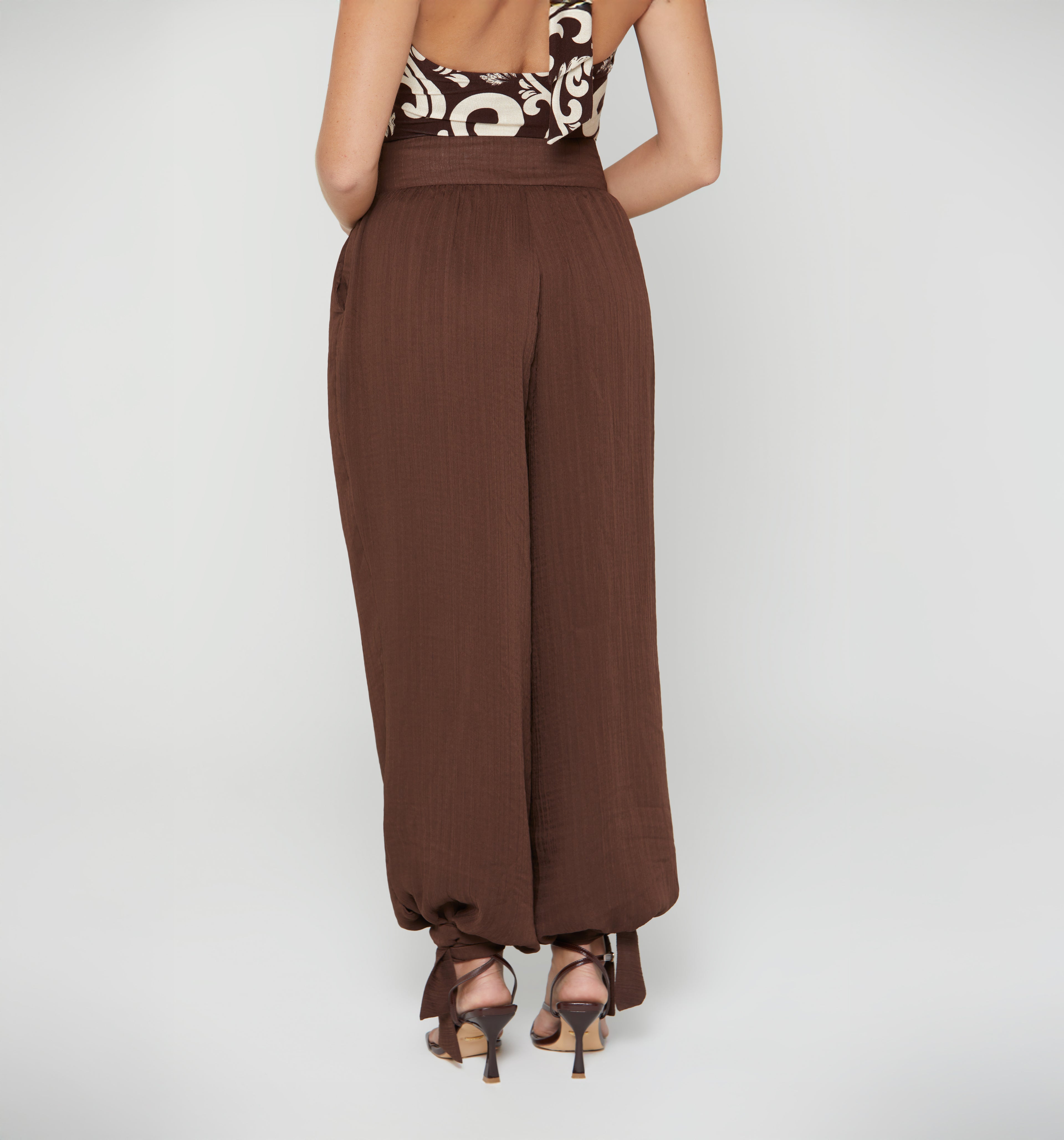 Pantalon Tiro Alto Harem Con Amarre
