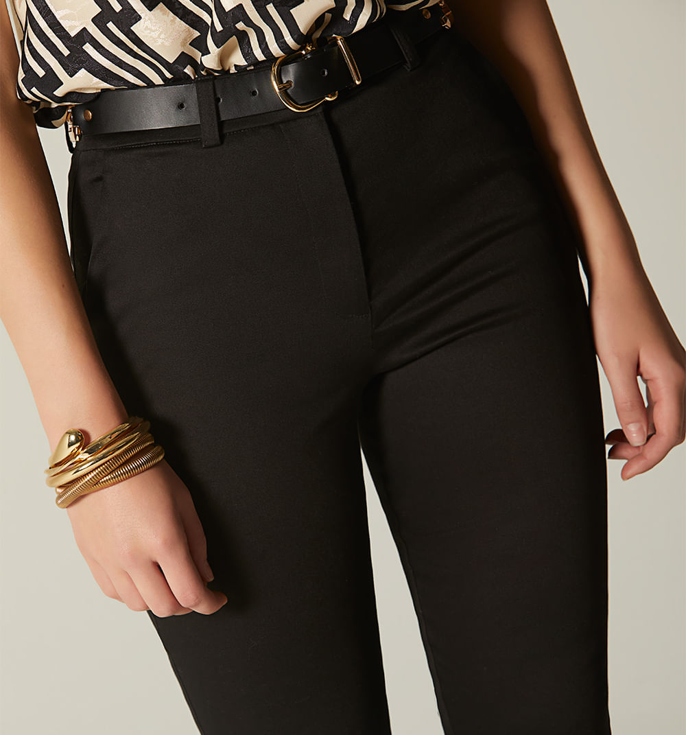 Pantalon Chino Tiro Alto Con Correa