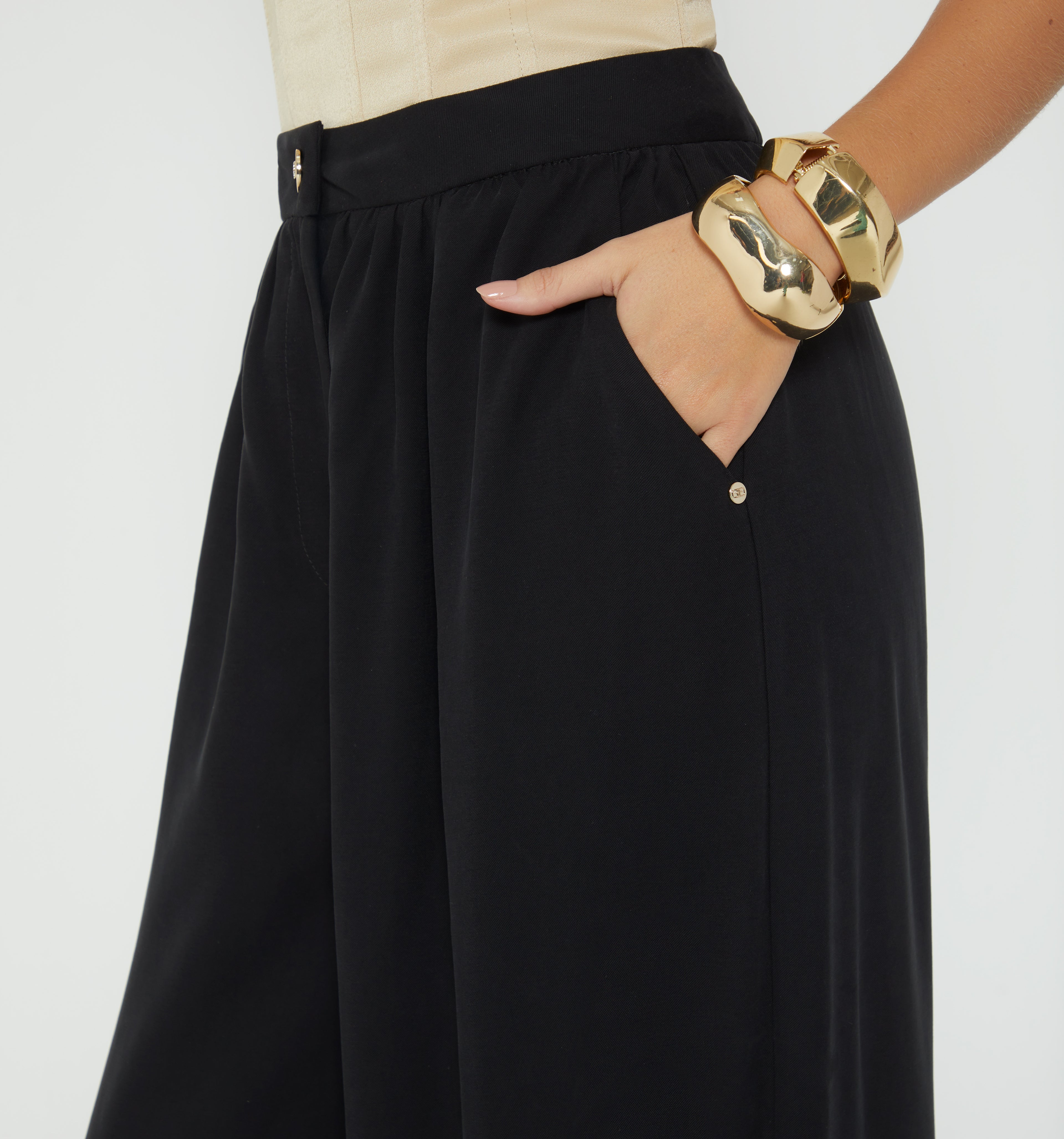 Pantalón Tipo Barrel