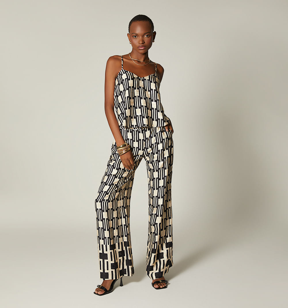 Pantalon  Bota Ancha Tiro Alto