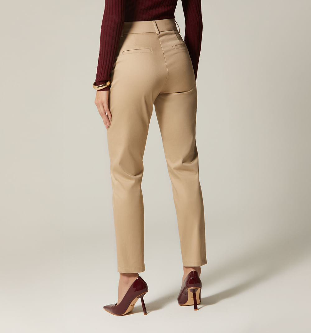 Pantalon Tiro Alto Detalle En Pretina