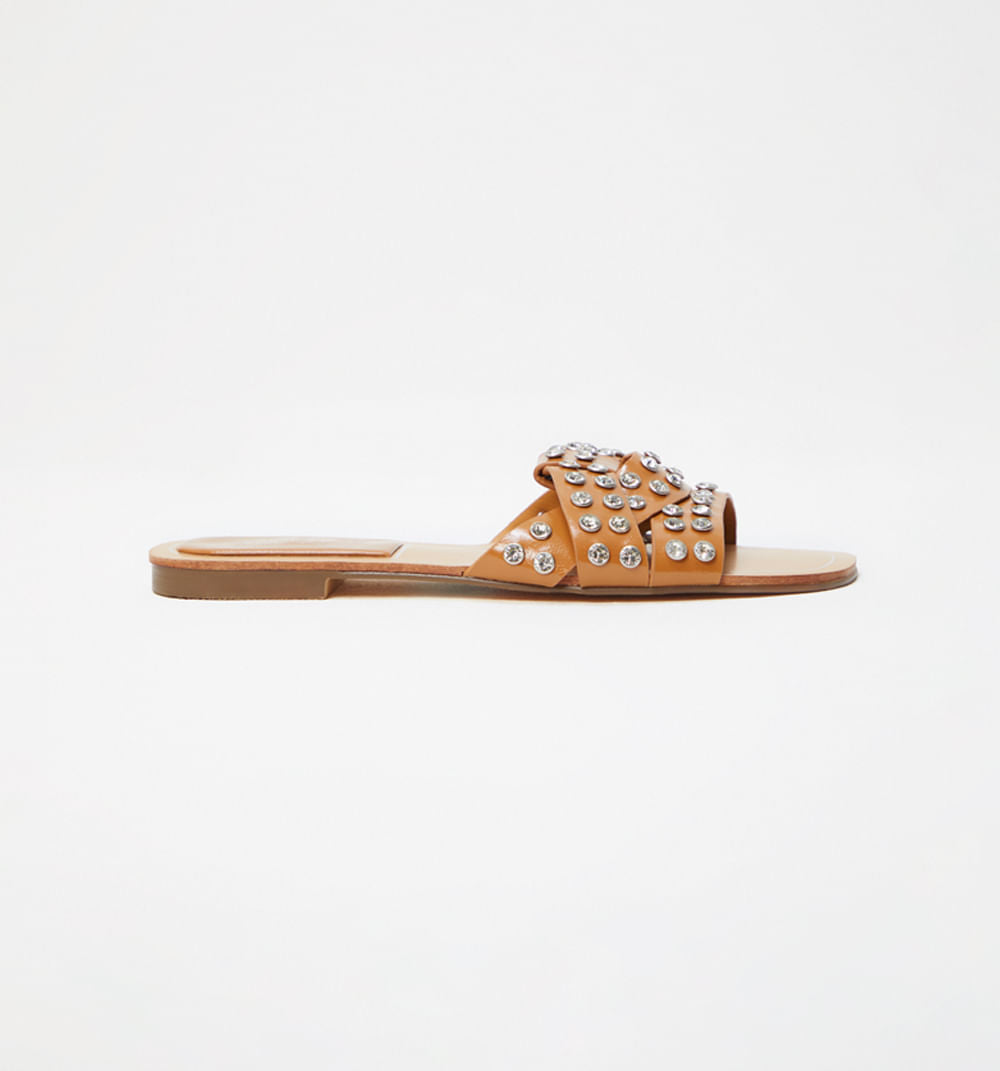 Sandalia Cruzada Con Piedras Brillantes