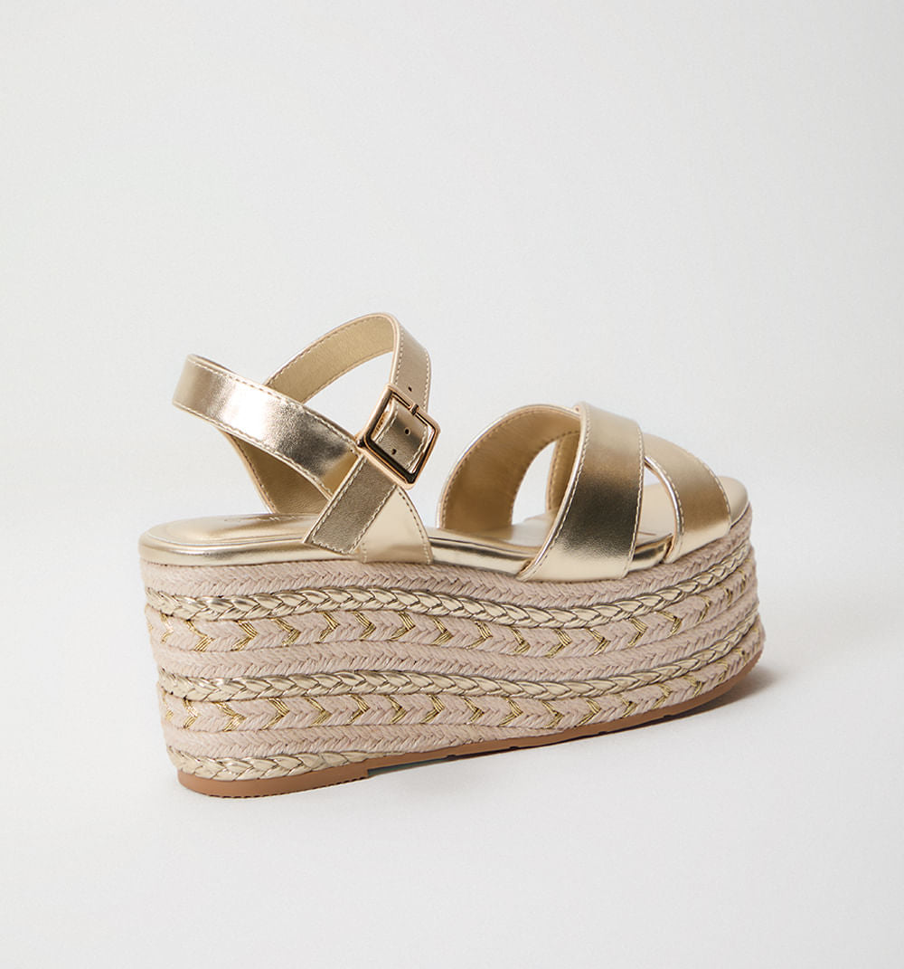 Sandalia Plana Con Hebillas