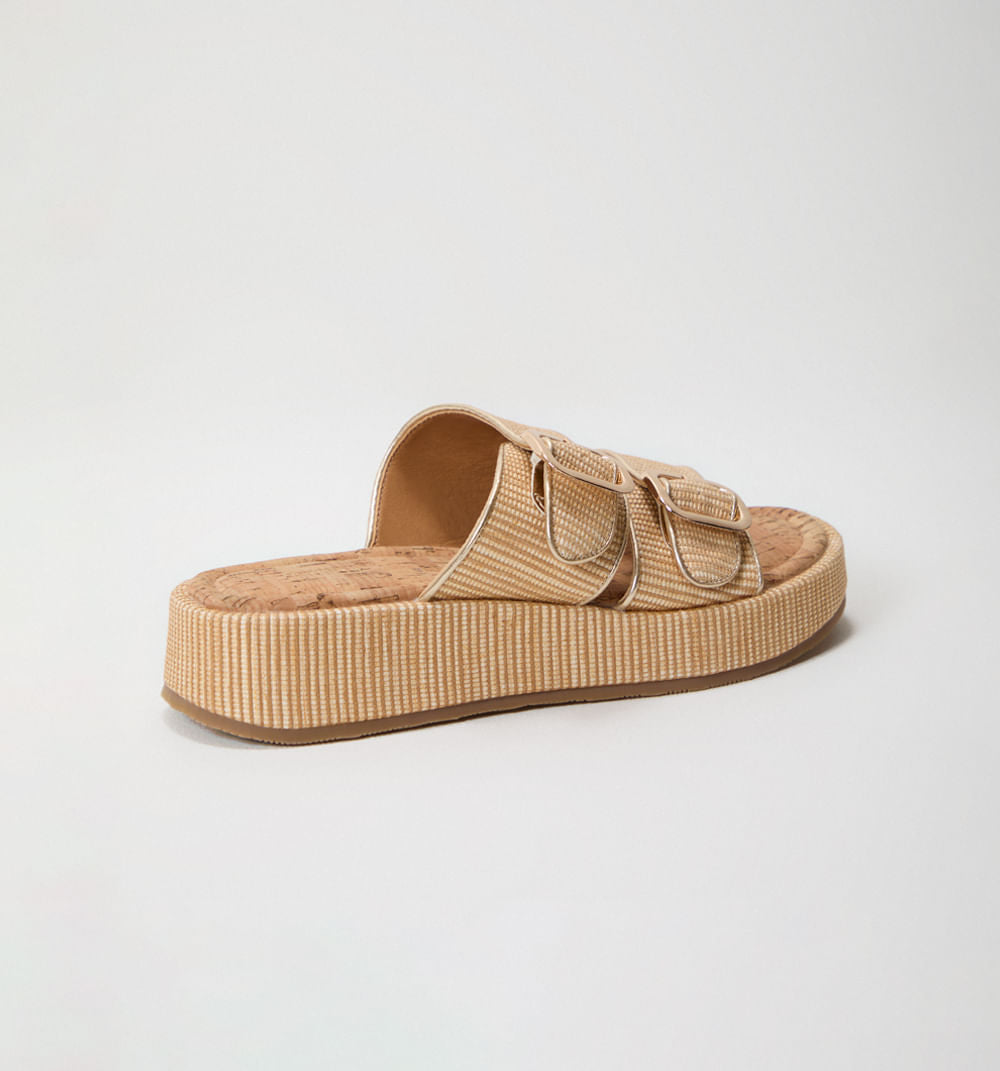 Sandalia Plana Con Hebillas