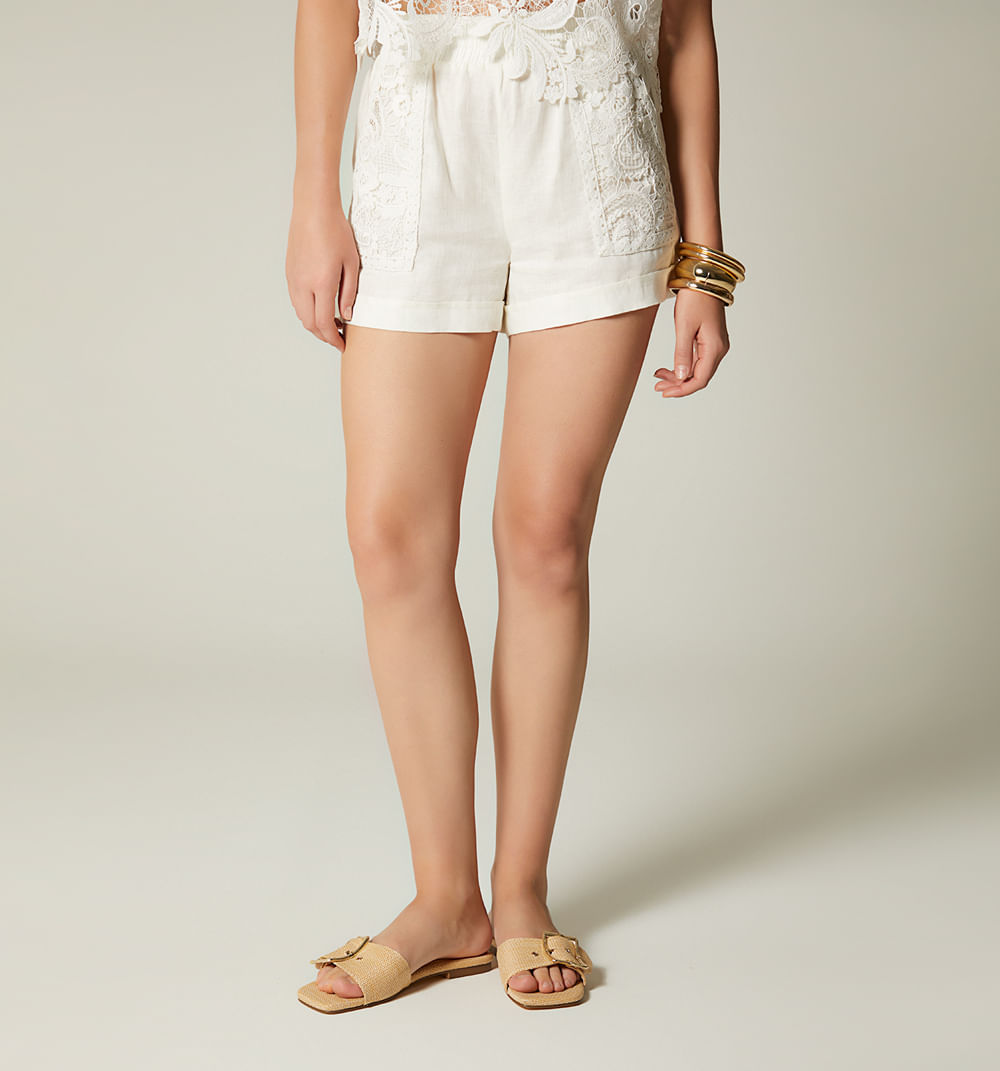 Short Con Bolsillos Crochet - Natural