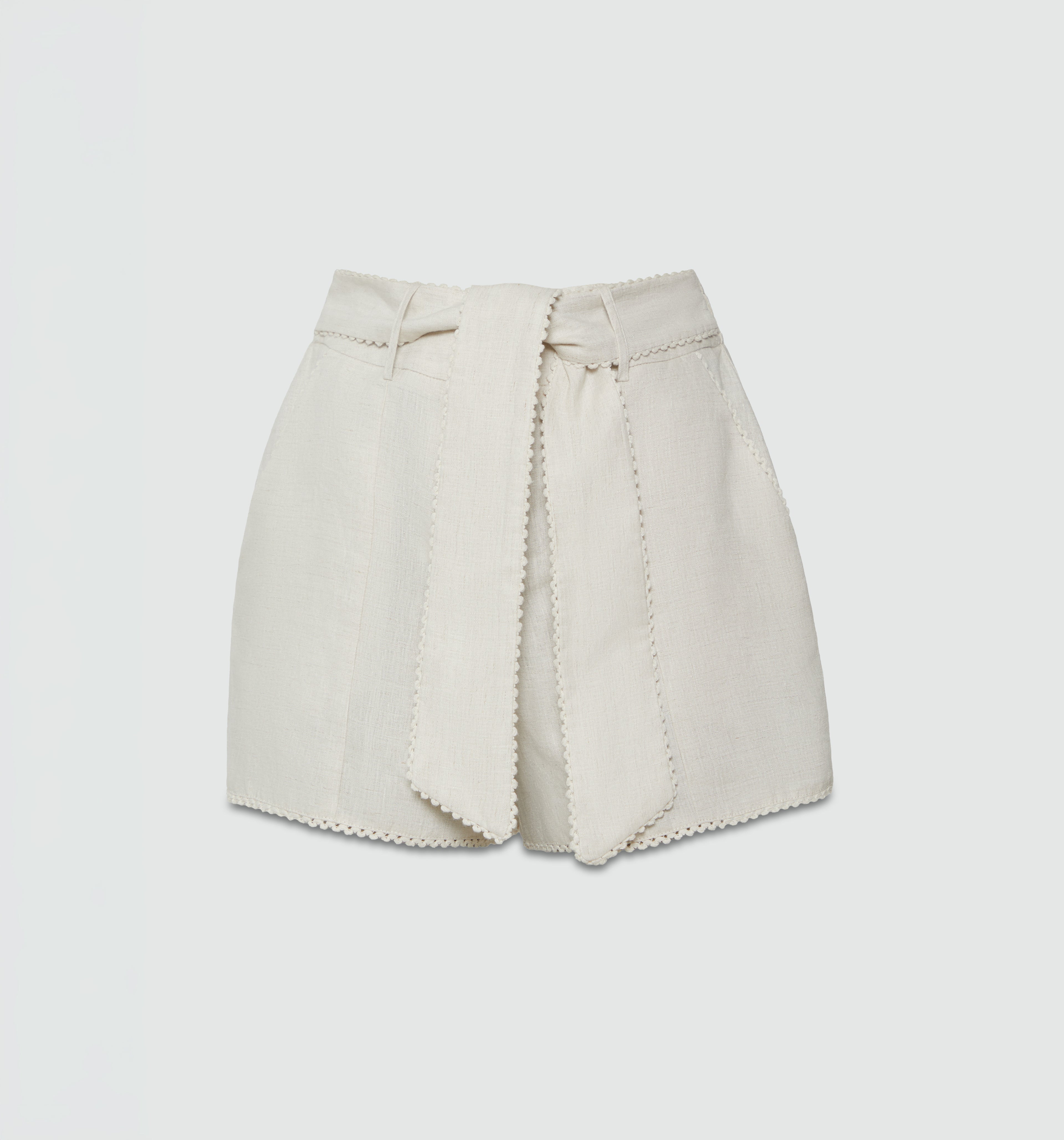 Short Tiro Alto Con Cinturón