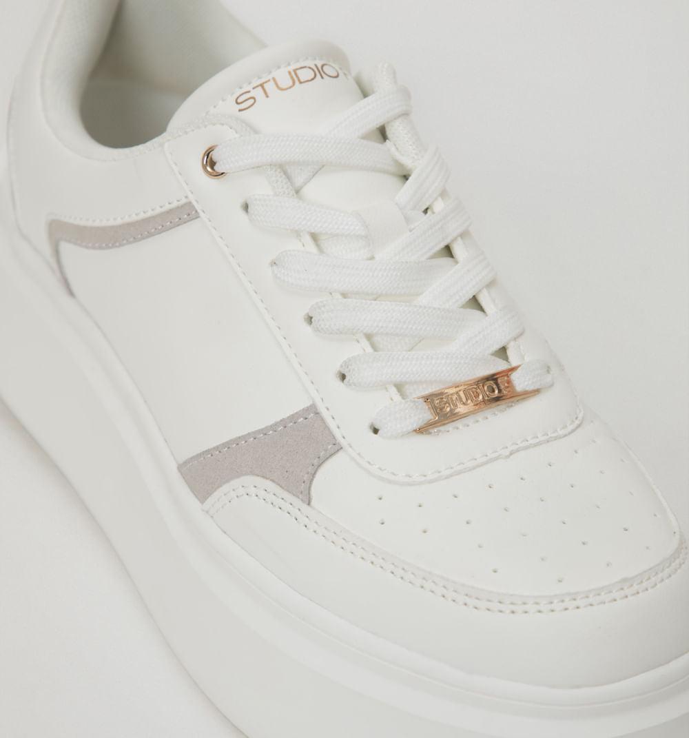 Tenis Plataforma Con Placa Dorada