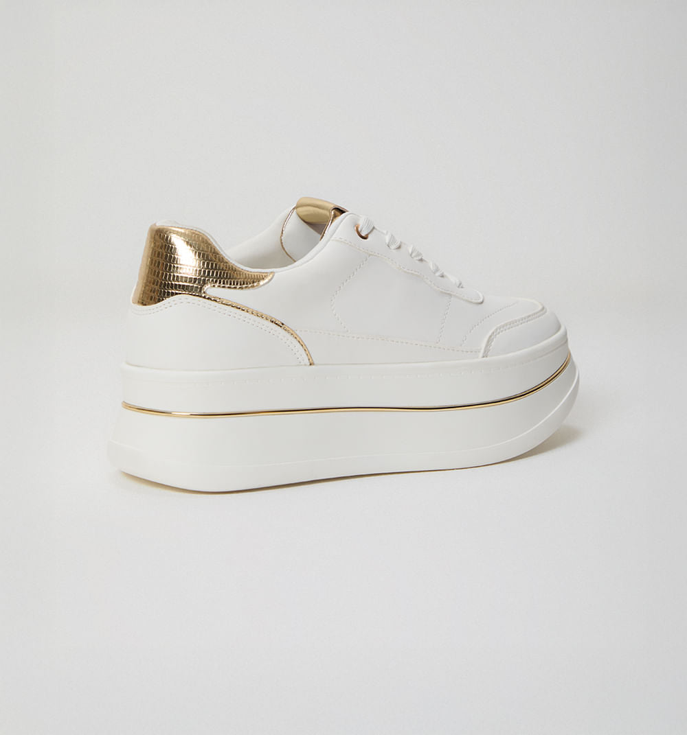 Tenis Plataforma Con Detalles Dorados