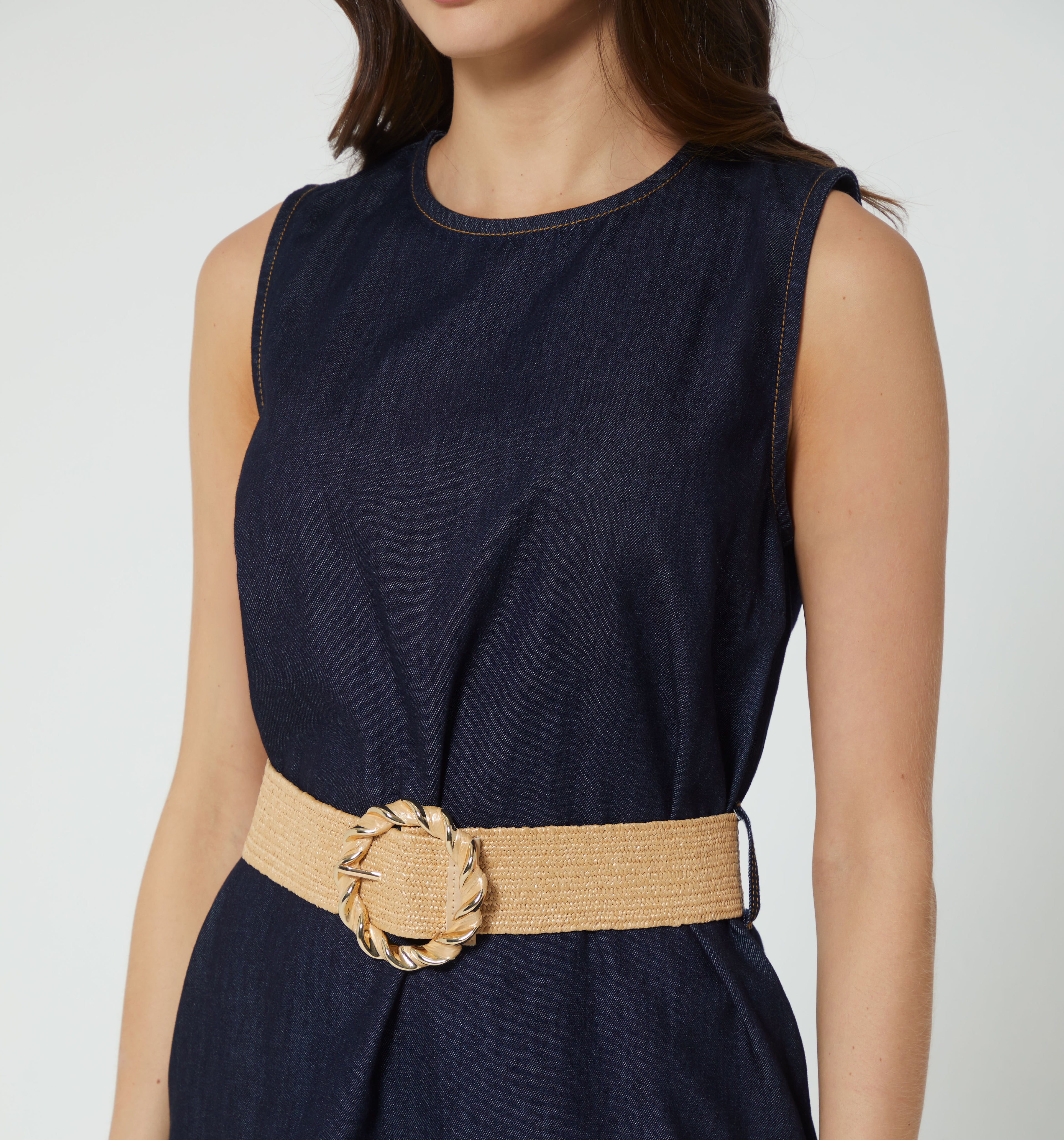 Vestido Corto Sisa Con Cinturon