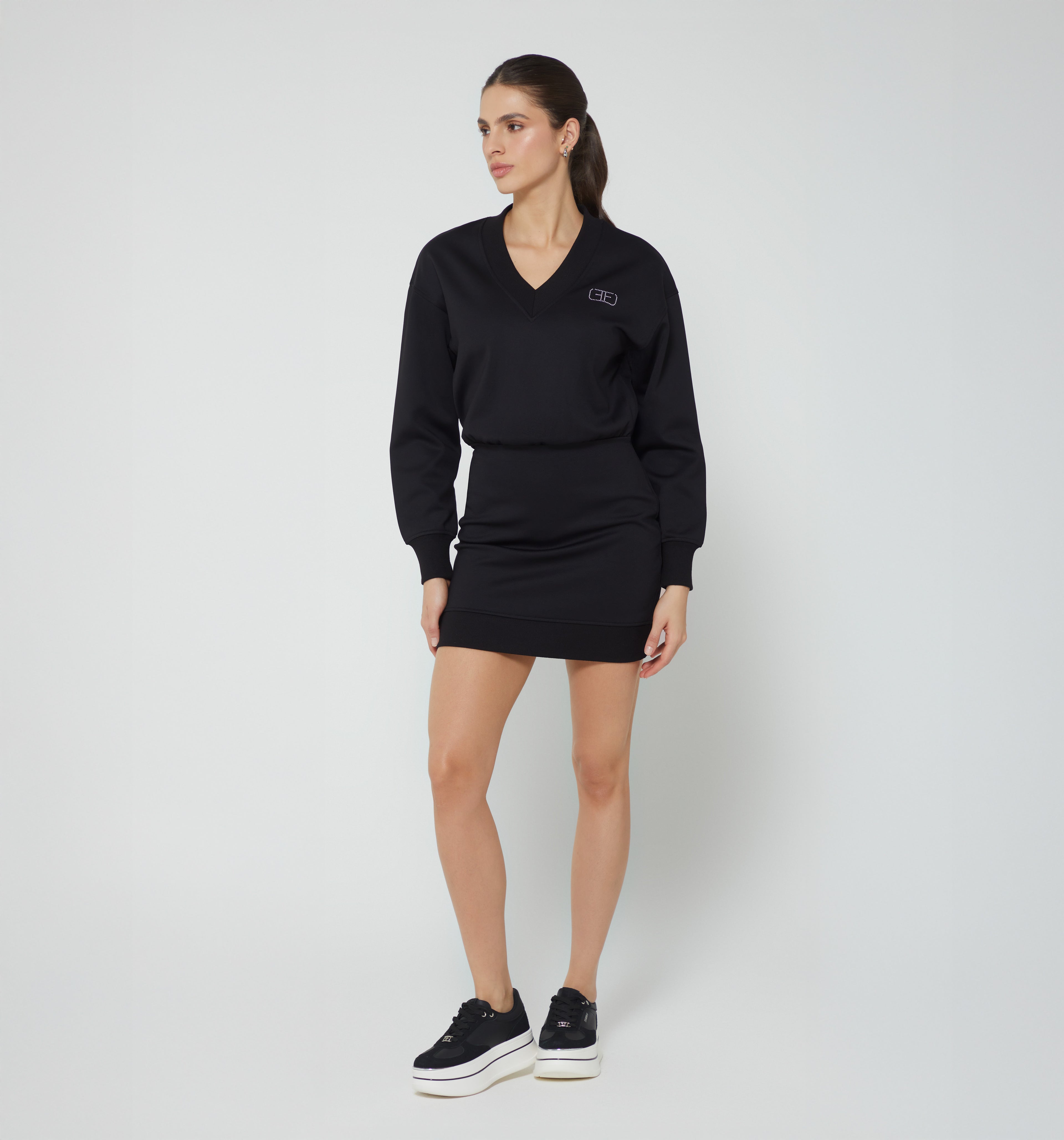 Vestido Corto Deportivo De Manga Larga