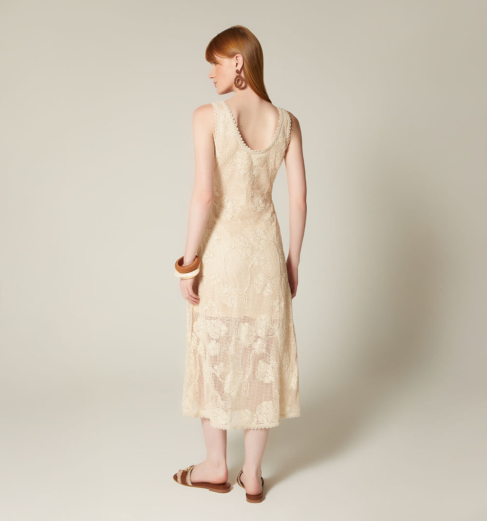 Vestido Con Canutillos