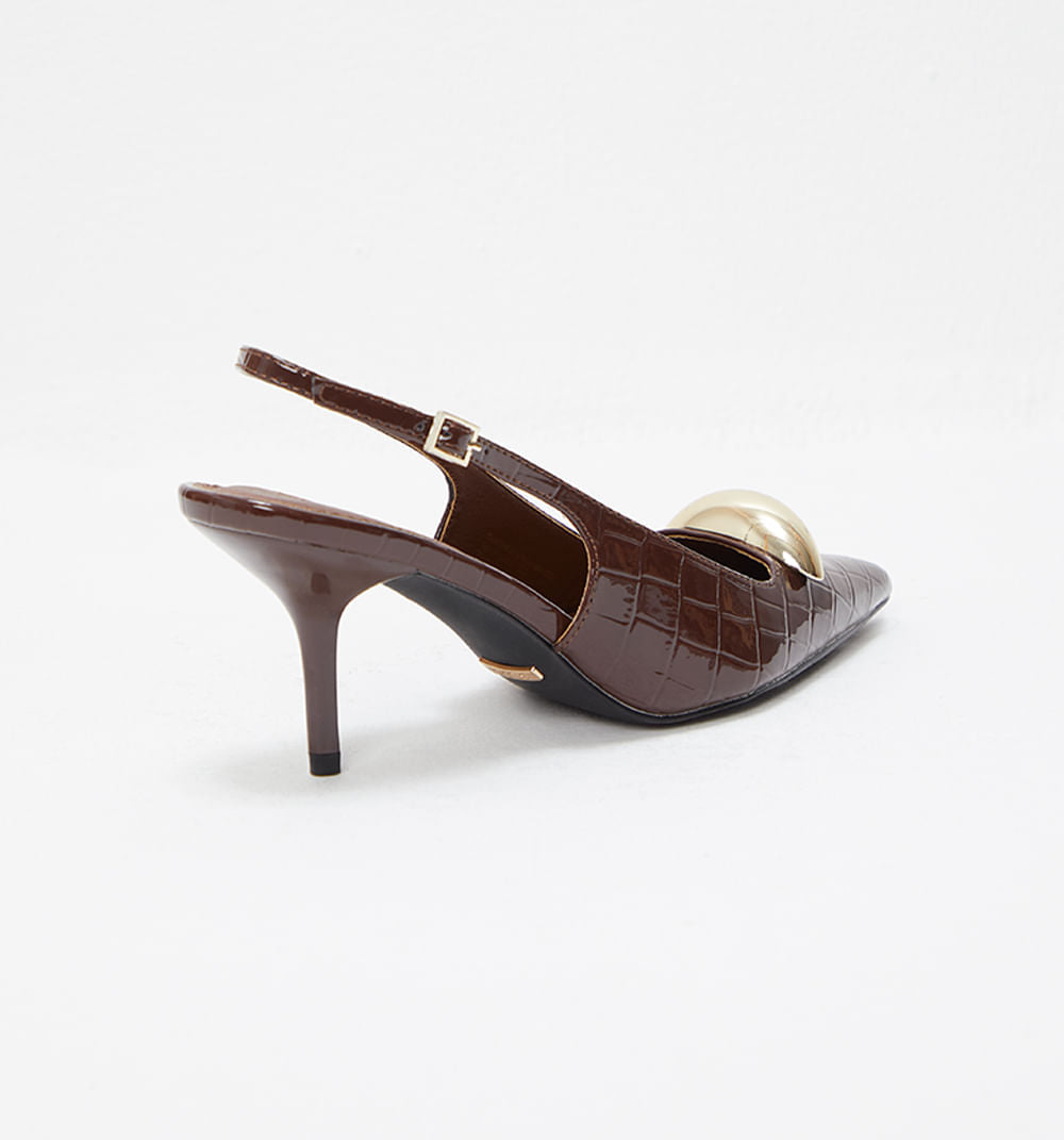 Zapato Cerrado Croco Con Aplique