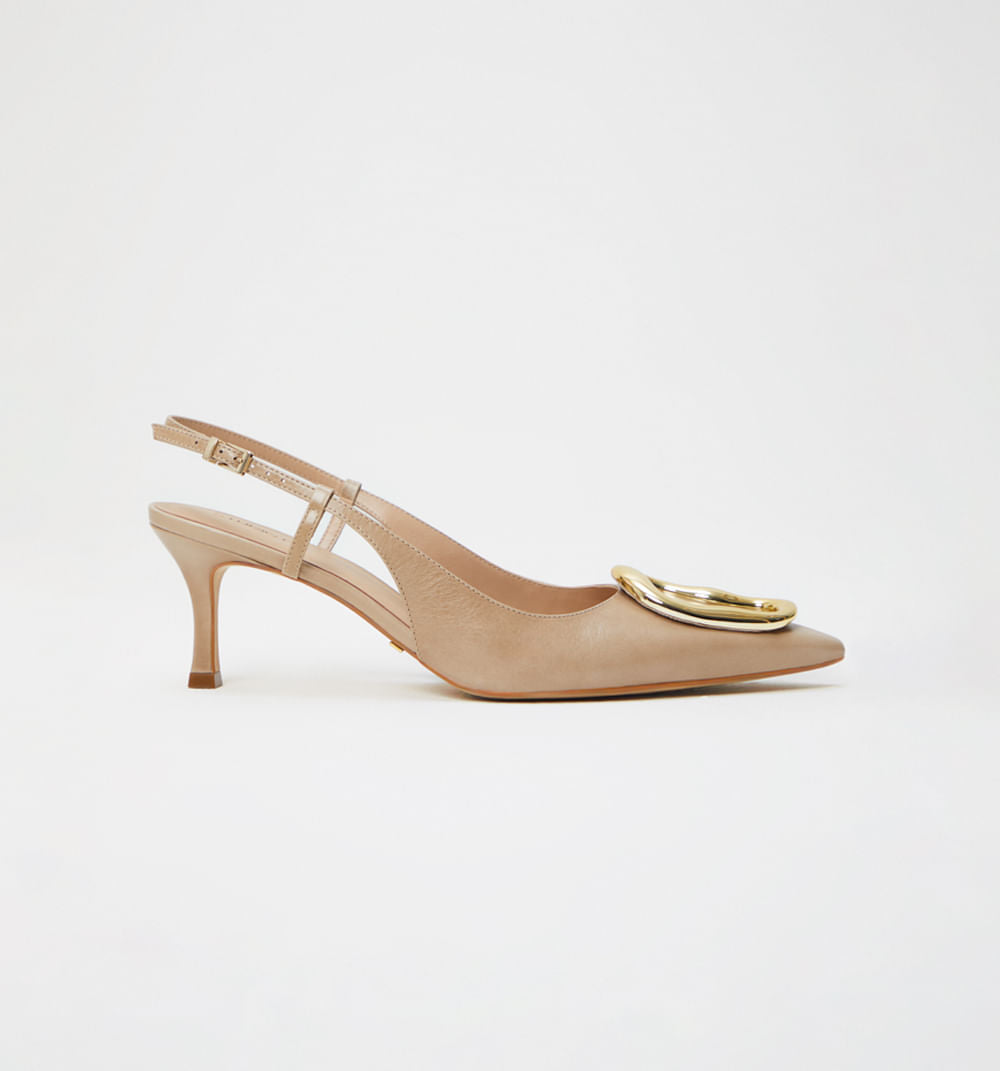 Zapato Cerrado Cuero Con Herraje