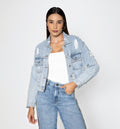 Chamarra En Denim Con Destroyed Y Crista