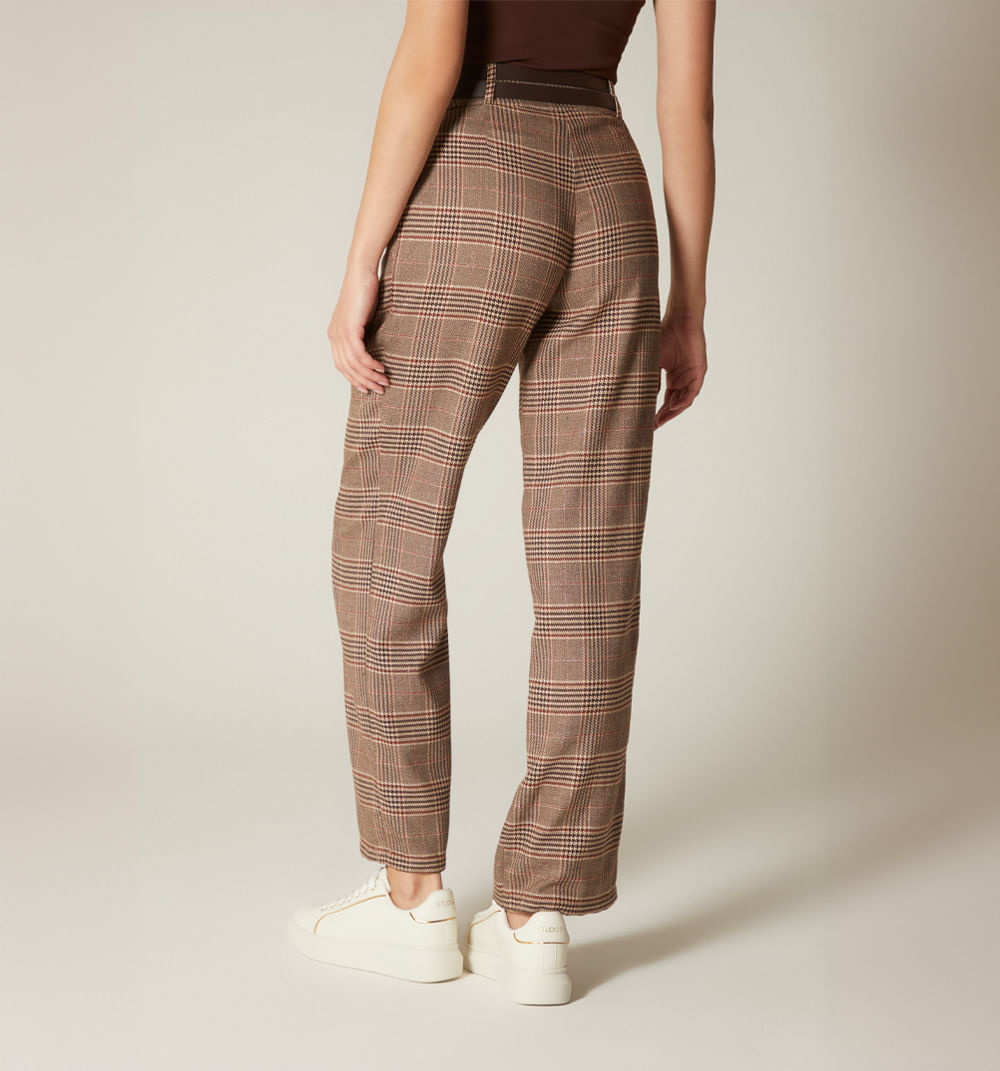 Pantalon Tiro Alto Bota Recta Con Correa