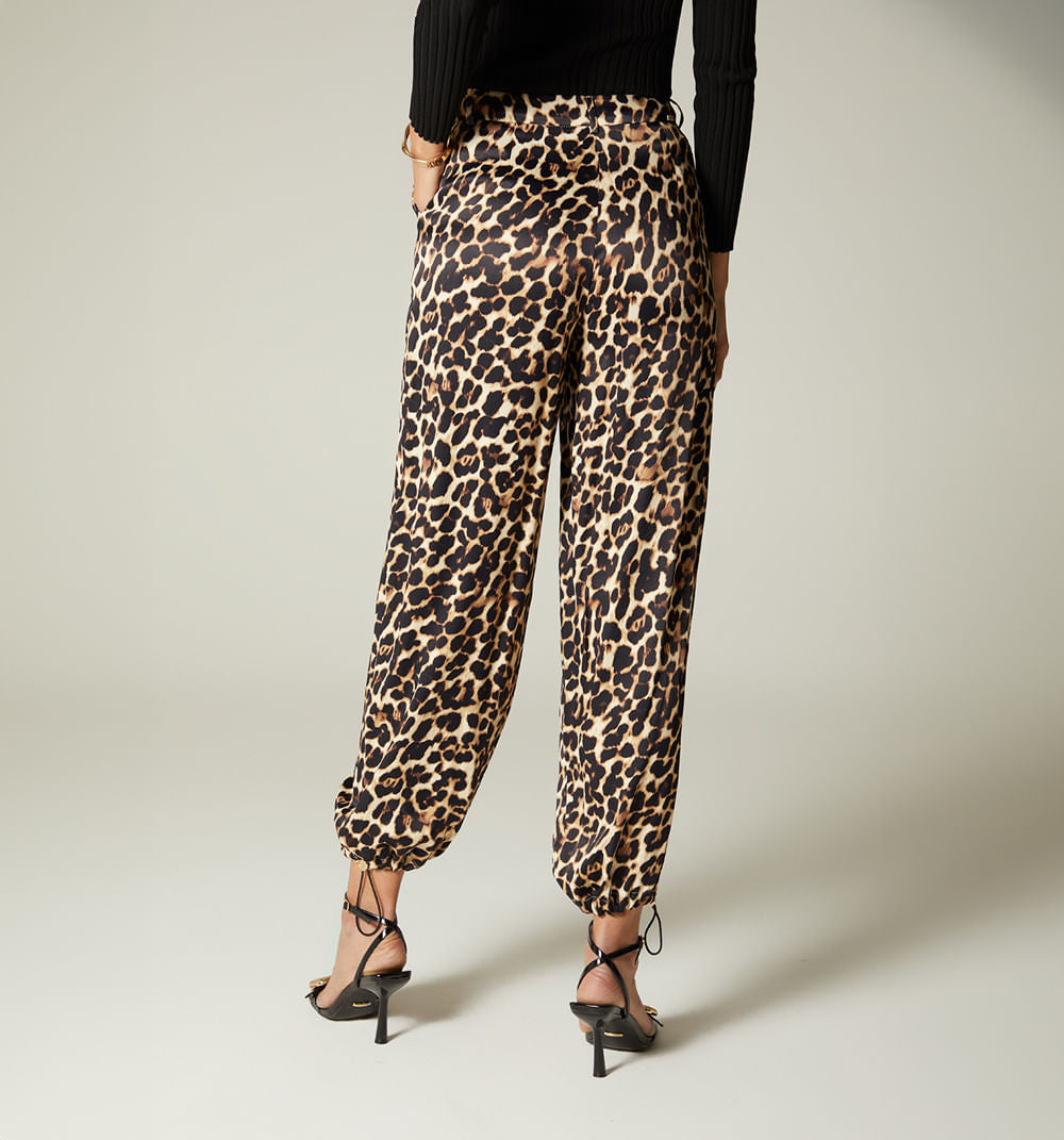 Pantalon Tiro Alto Con Bolsillos