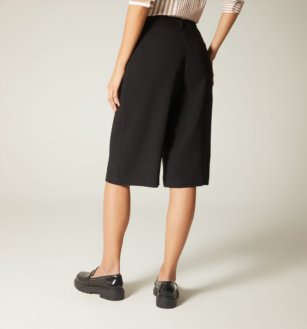 Culotte Pretina Con Broche Corte En Bota