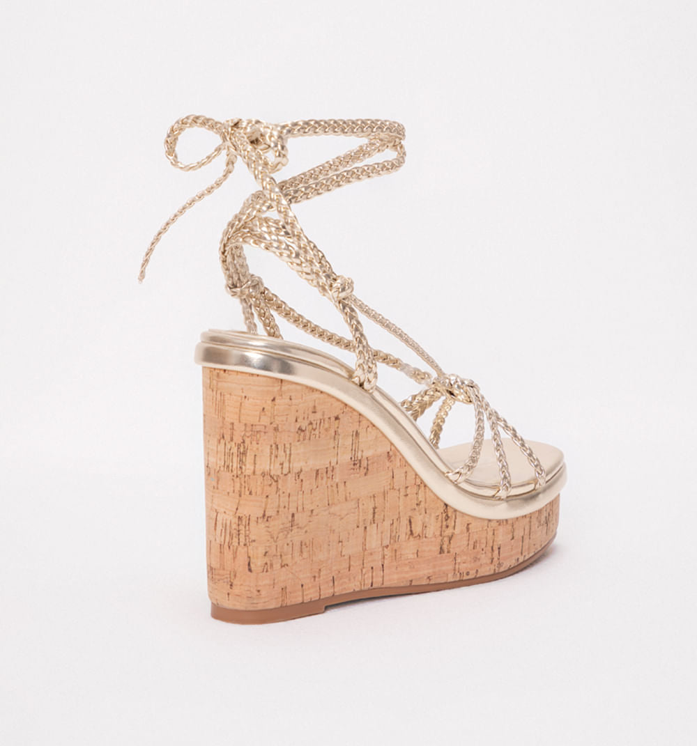 Sandalia Plataforma Con  Correas Trenzad