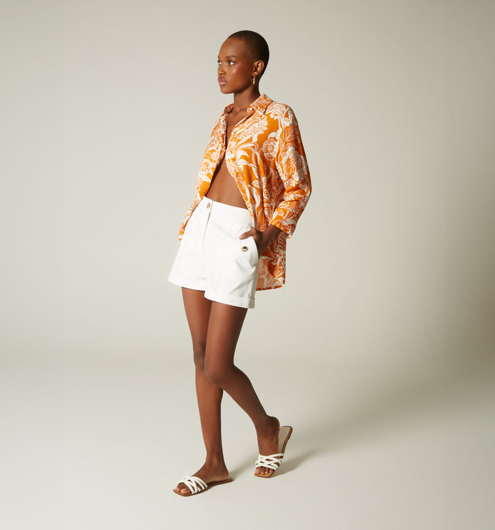 Short Con Bolsillos Y Guardapolvo