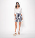 Short Tipo Bermuda Con Bolsillos En Cost