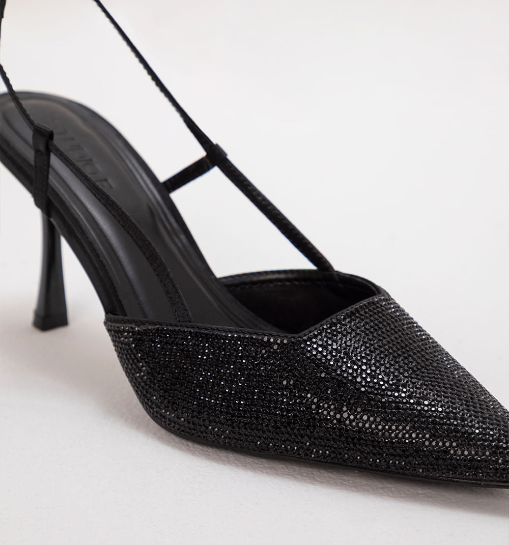 Zapato Cerrado Con Capellada Hotfix